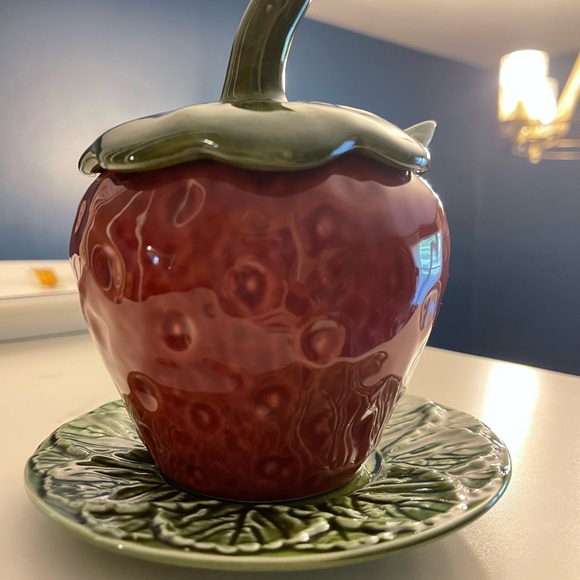 Strawberry jam jar, excellent condition - Picture 1 of 3